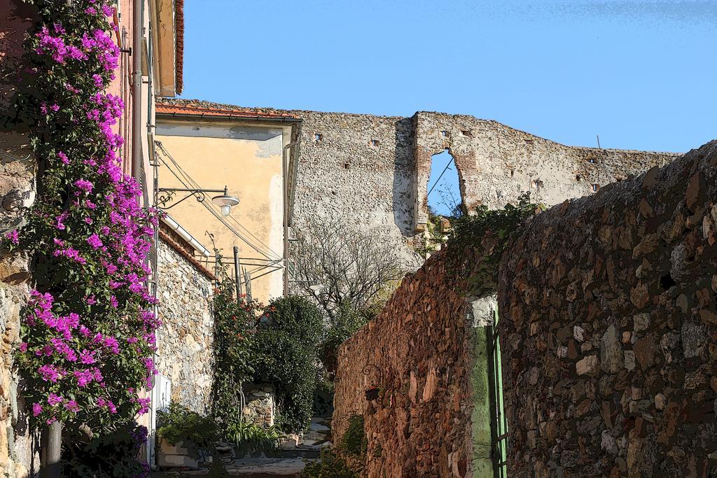 Hotel Mediterranee Spotorno Bagian luar foto