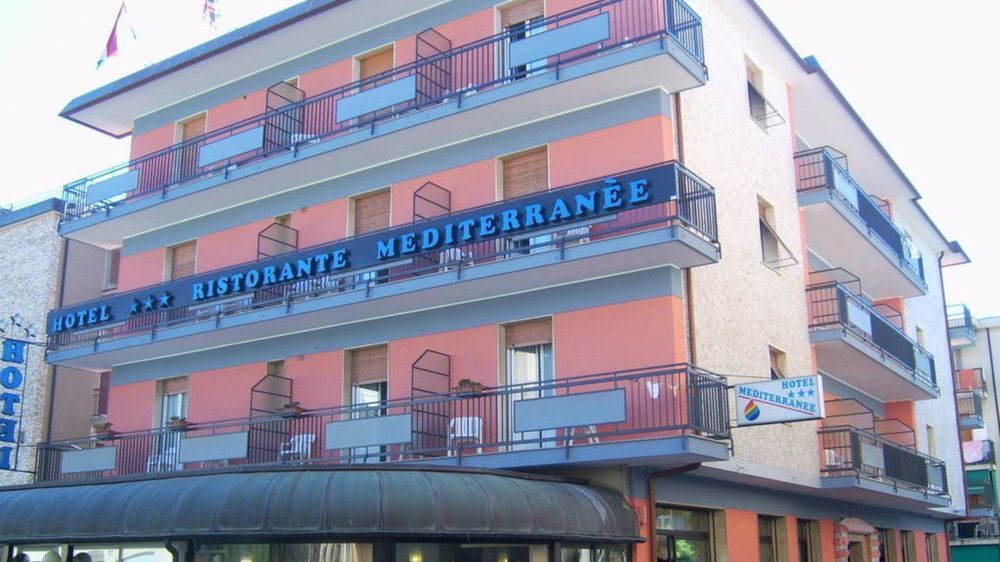 Hotel Mediterranee Spotorno Bagian luar foto